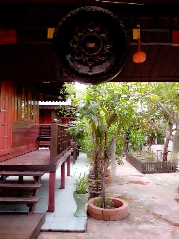 Baan Kong Homestay Ayutthaya Extérieur photo